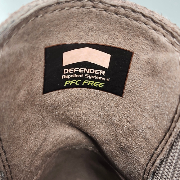 Timberland Light Tan Suede Pull-On Lug-Sole Chealsea Mid Ankle Boots - Picture 10 of 12